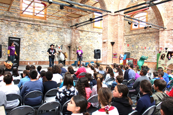 Color, fantasía, humor e ironía en el primer Festival Internacional de Títeres de Motril, que ha comenzado este viernes
